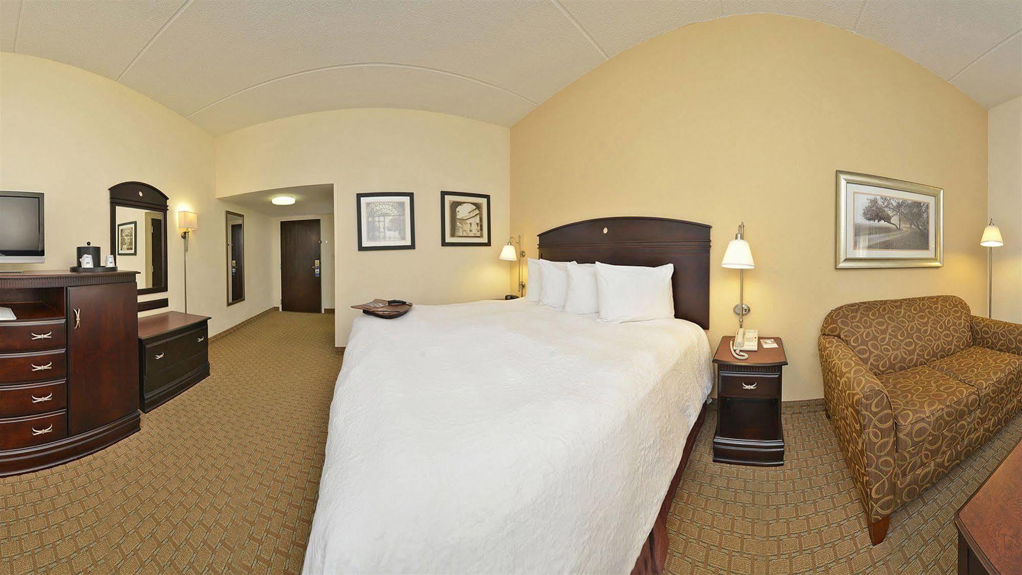 Hampton Inn - Greenville Exterior photo